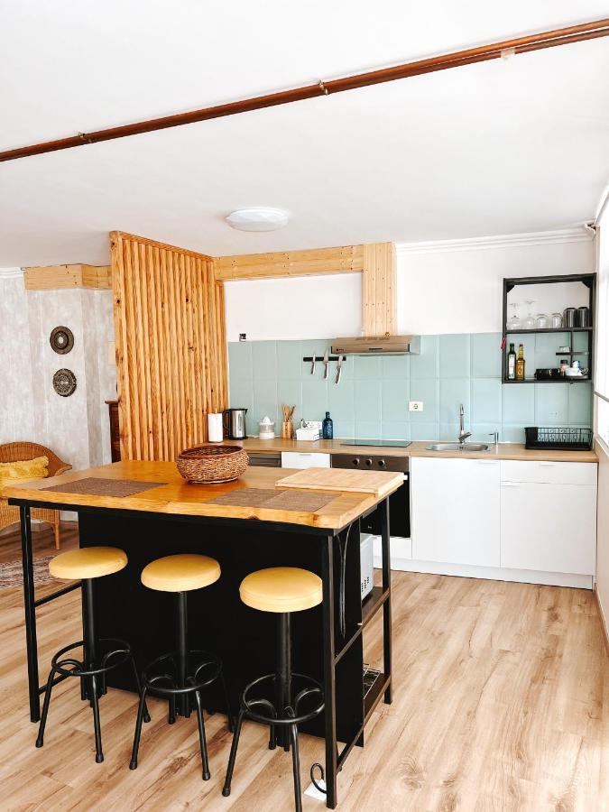 La Boheme Apartamentos - Loft Bohemio Frente Al Mar Эль-Грове Экстерьер фото