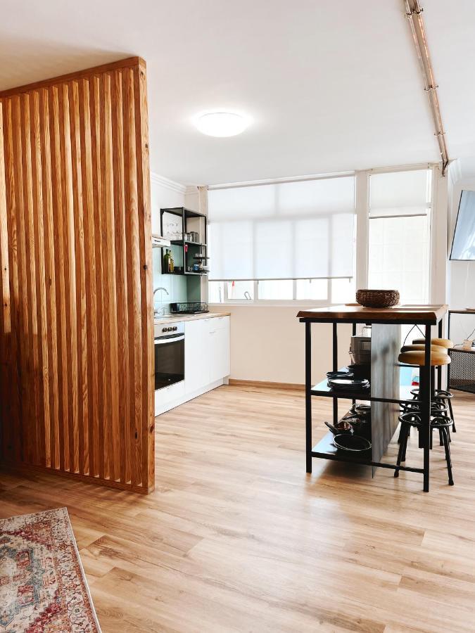 La Boheme Apartamentos - Loft Bohemio Frente Al Mar Эль-Грове Экстерьер фото