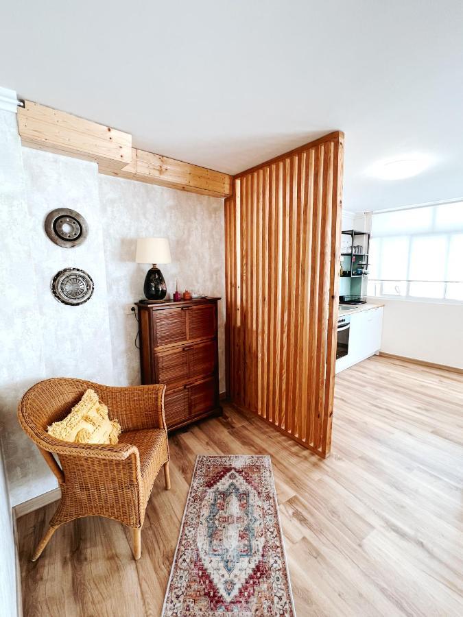La Boheme Apartamentos - Loft Bohemio Frente Al Mar Эль-Грове Экстерьер фото